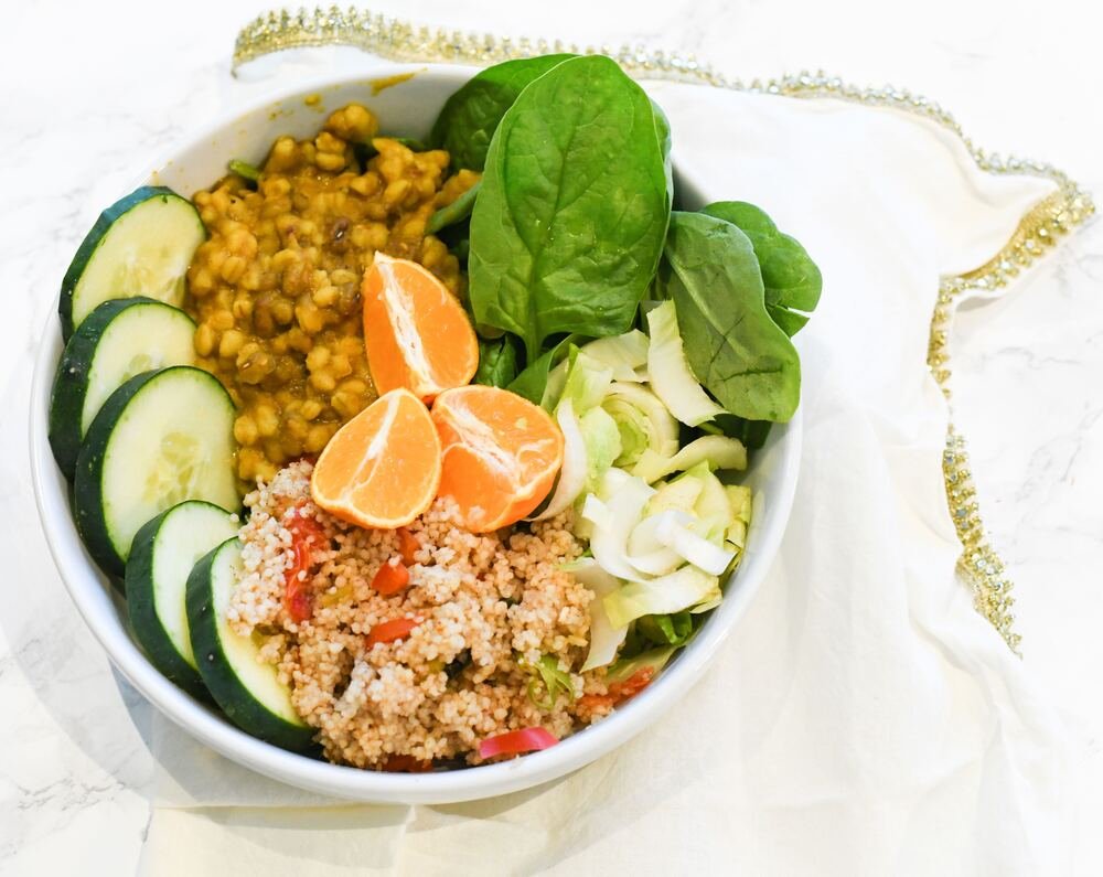 Grain bowl with lentils and spinach